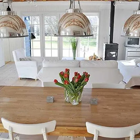 Three-bedroom Holiday Duevej 01 * Hornbæk